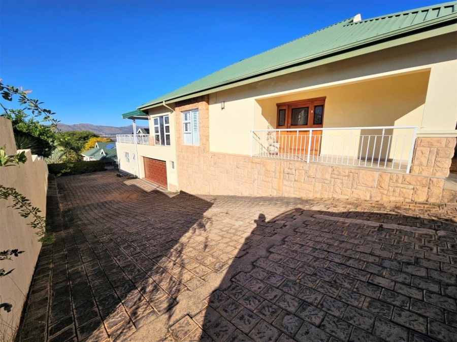 4 Bedroom Property for Sale in Caribbean Beach Club North West